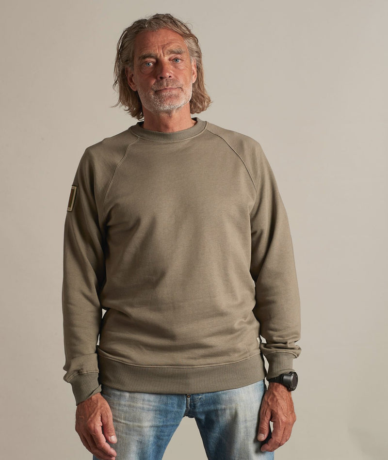 02021| ELSK® BUNKERS PCH TVÆRS MEN'S CREWNECK | SMOKEY OLIVE