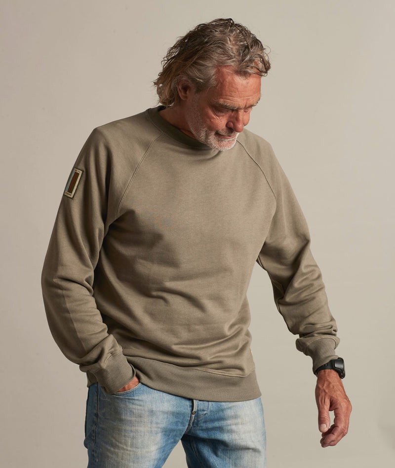 02021| ELSK® BUNKERS PCH TVÆRS MEN'S CREWNECK | SMOKEY OLIVE