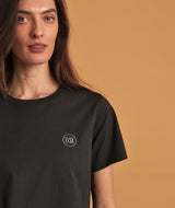 11037 | ELSK® ROUND LOGO EMB WOMEN'S ESSENTIAL TEE | PIRATE BLACK