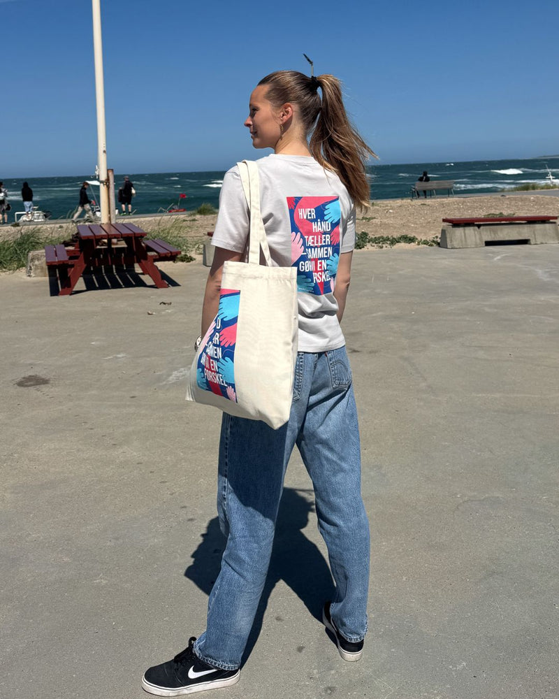 MØDREHJÆLPEN X ELSK WOMEN'S T-SHIRT