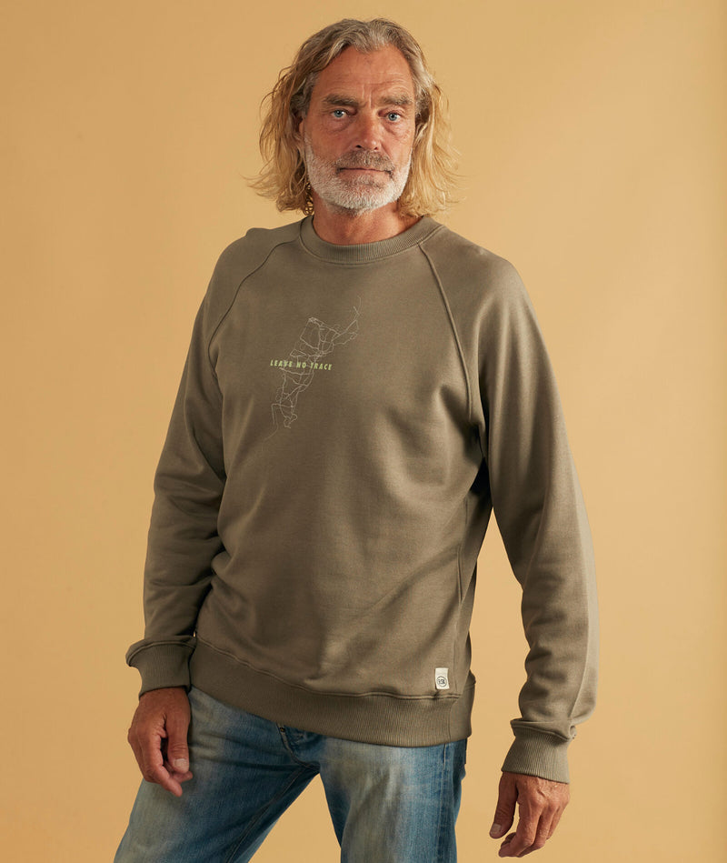 02044 | ELSK MAP TVÆRS MEN'S CREWNECK | SMOKEY OLIVE