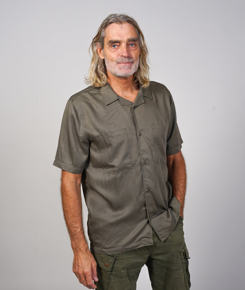 04002 | LOVE PELLE MEN'S SS SHIRT | SMOKEY OLIVE