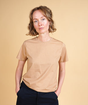 WOMEN'S ESSENTIAL T-SHIRT