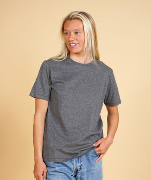 CASUAL BASIC WOMEN'S T-SHIRT