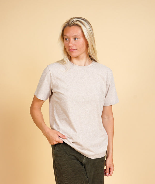 CASUAL BASIC WOMEN'S T-SHIRT