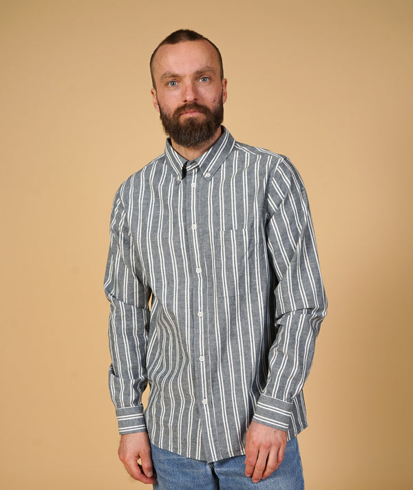 HUGO MEN'S BUTTON DOWN STRIPE SHIRT