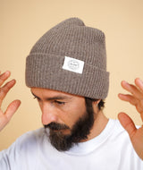 GLOBE STATEMENT BEANIE