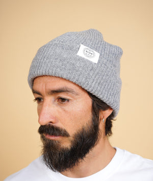 GLOBE STATEMENT BEANIE