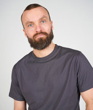 ESSENTIAL MEN'S T-SHIRT