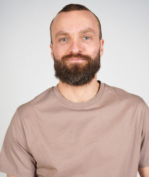 ESSENTIAL MEN'S T-SHIRT