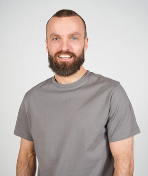 ESSENTIAL MEN'S T-SHIRT