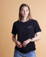SIGNED BASIC WOMEN'S CASUAL T-SHIRT