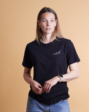 SIGNED BASIC WOMEN'S CASUAL T-SHIRT