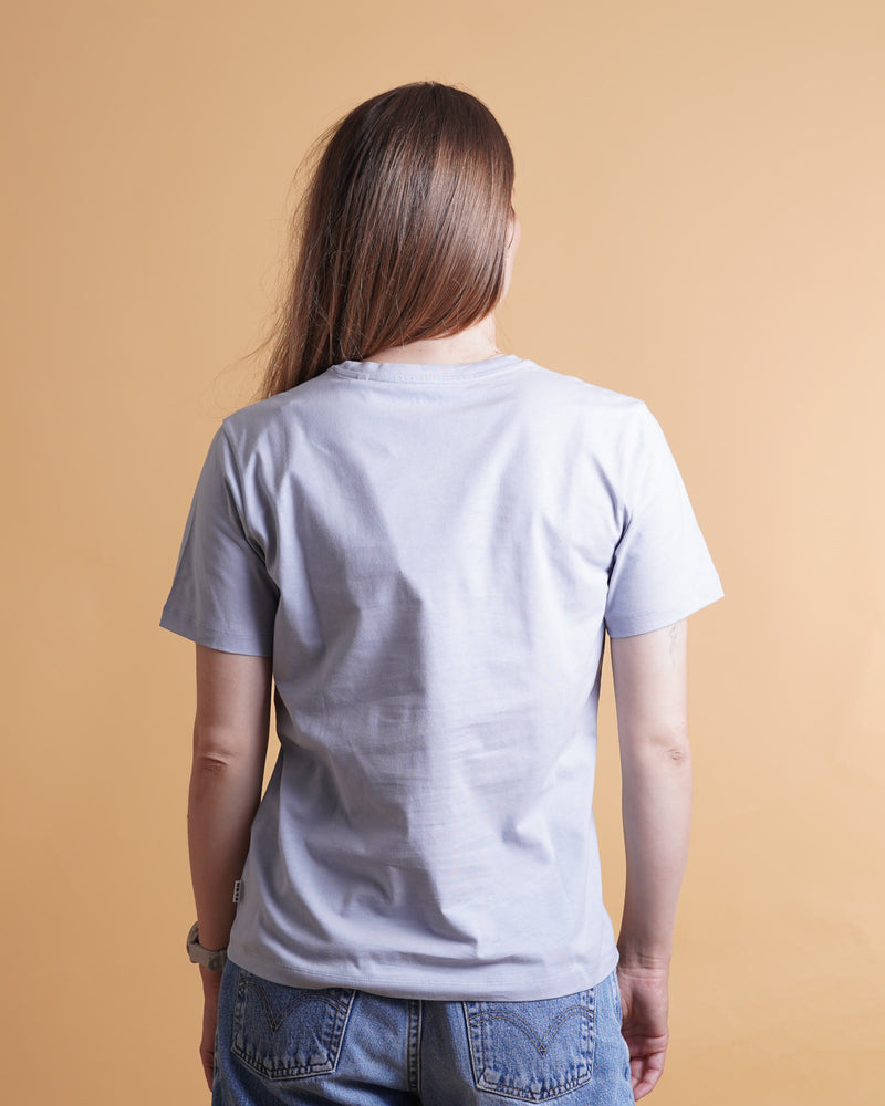 SIGNED BASIC WOMEN'S CASUAL T-SHIRT