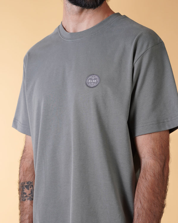 GLOBE BRUSHED T-SHIRT