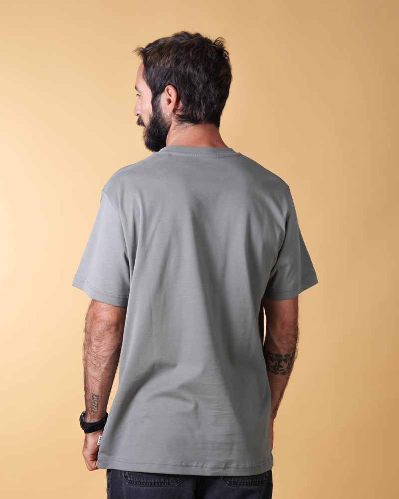 GLOBE BRUSHED T-SHIRT