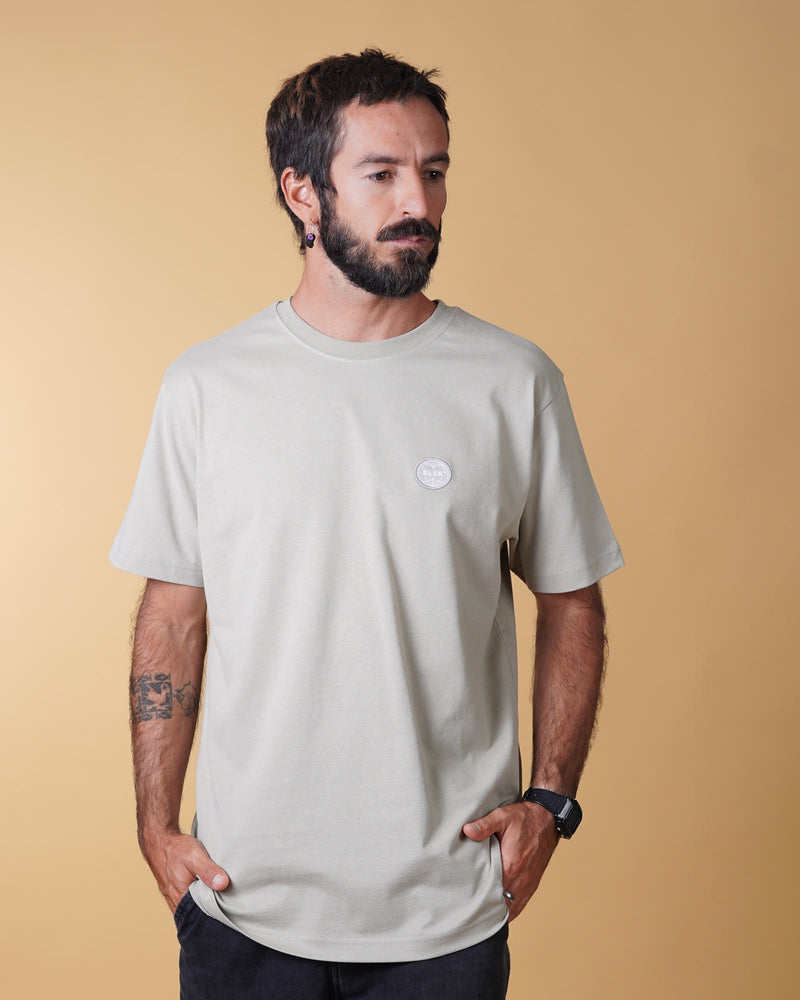 GLOBE BRUSHED T-SHIRT