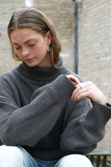 HIGHNECK WOMEN'S RECYCLED WOOL KNIT