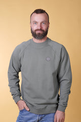 GLOBE MEN'S RAGLAN CREWNECK