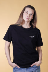 SIGNED BASIC WOMEN'S CASUAL T-SHIRT