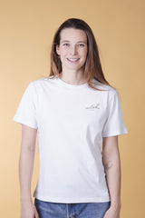SIGNED BASIC WOMEN'S CASUAL T-SHIRT