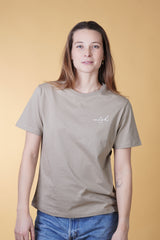SIGNED BASIC WOMEN'S CASUAL T-SHIRT