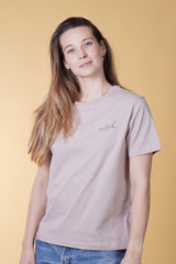 SIGNED BASIC WOMEN'S CASUAL T-SHIRT