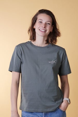 SIGNED BASIC WOMEN'S CLASSIC T-SHIRT