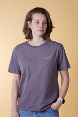 SIGNED BASIC WOMEN'S CLASSIC T-SHIRT
