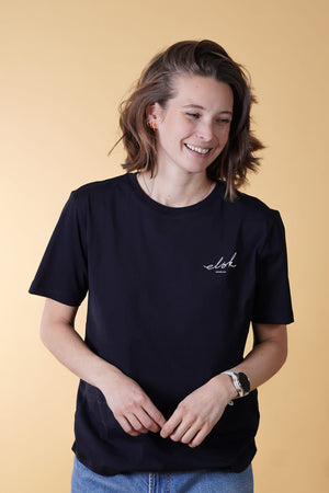 SIGNED BASIC WOMEN'S CLASSIC T-SHIRT