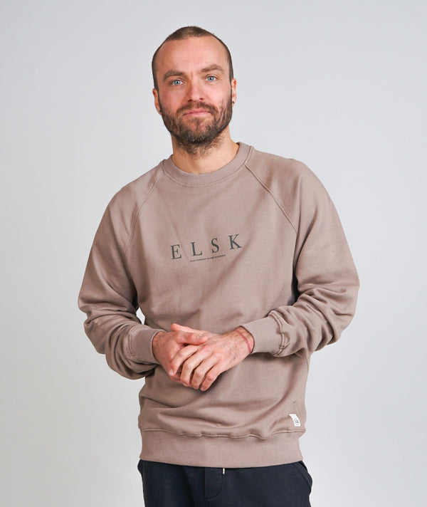 02024| ELSK® PURE TVÆRS MEN'S CREWNECK | TAUPE BROWN