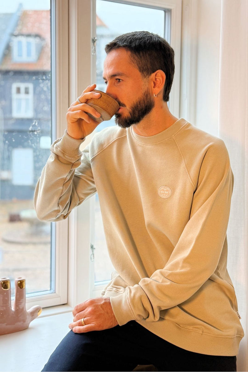 GLOBE MEN'S RAGLAN CREWNECK