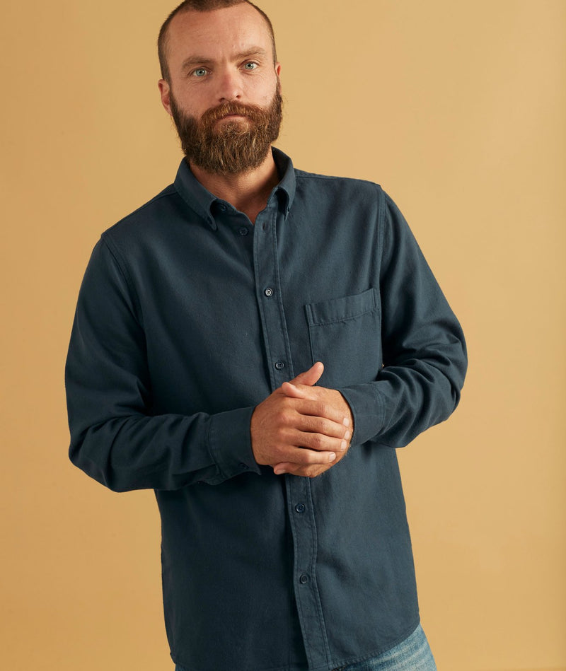 04016 | HUGO MEN'S BUTTON DOWN BRUSHED SHIRT