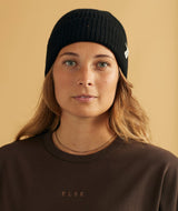 09030 | LOVE THE VEST BEANIE | BLACK