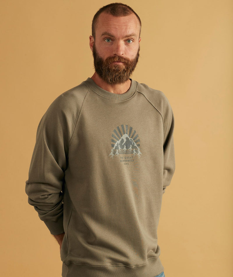 02041 | LOVE ICEBERG ACROSS MEN'S CREWNECK | SMOKEY OLIVE