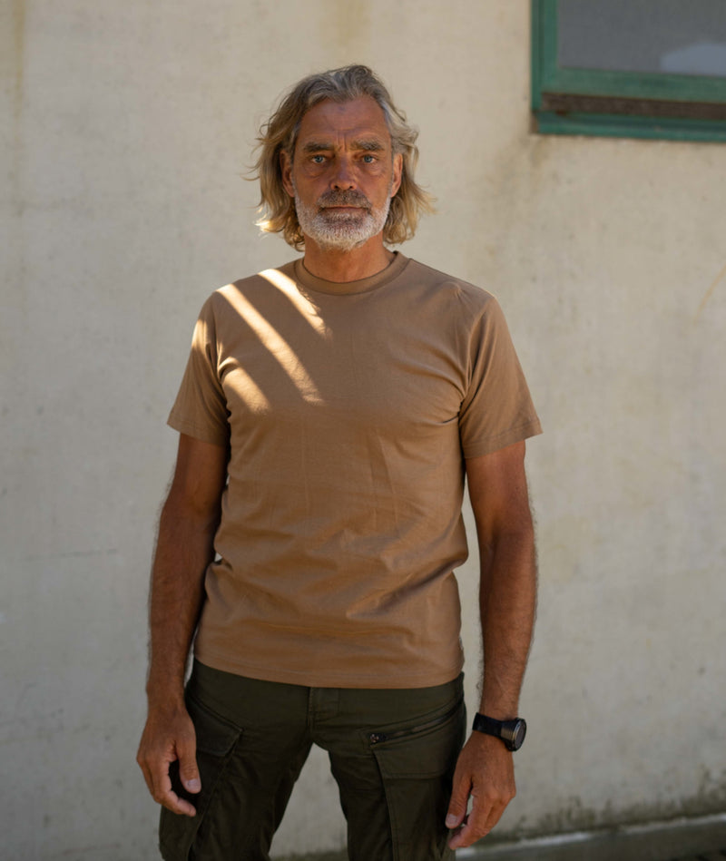 2342 | ELSK® ESSENTIAL BRUSHED T-SHIRT | TOBACCO