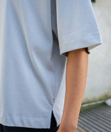 11017 | ELSK® PURE STROKE EMB THILDA HEAVY TEE | SEA GRAY