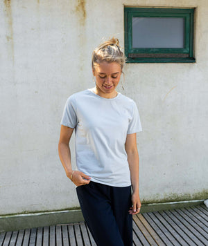 11016 | ELSK® ESSENTIAL WOMEN'S TEE | SEA GREY