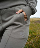 13004 | ELSK® ØRUM WOMEN'S SWEATPANTS | SMOKEY OLIVE