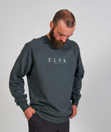 2365 | ELSK® PURE TVÆRS MEN’S SWEATSHIRT | STONE GREEN