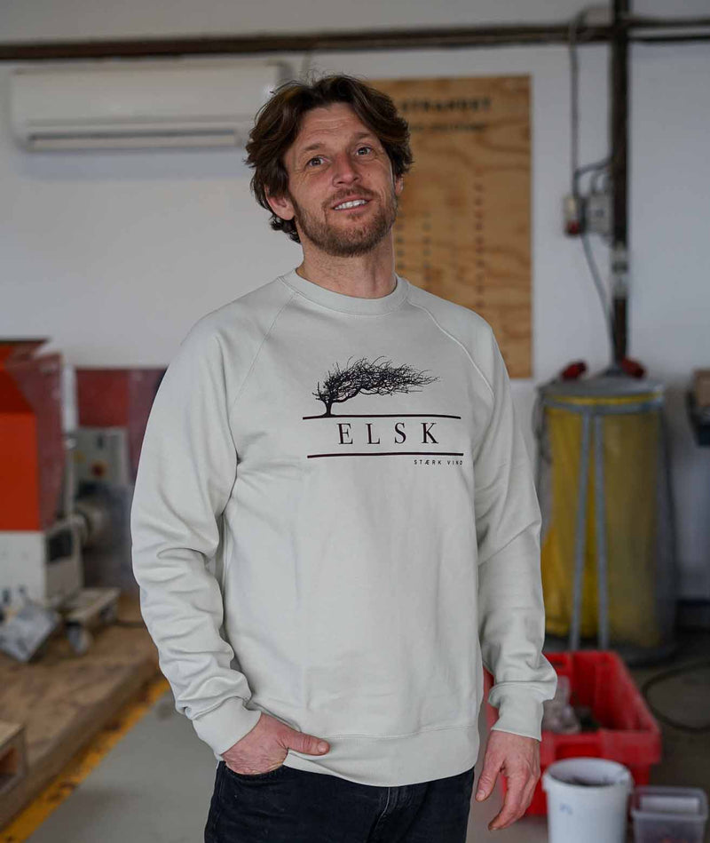 02029| LOVE® WIN ACROSS MEN'S CREWNECK | PALE PISTACHES