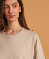11047 | ELSK® PURE EMB THILDA TUNG TEE | VAPOR GREY