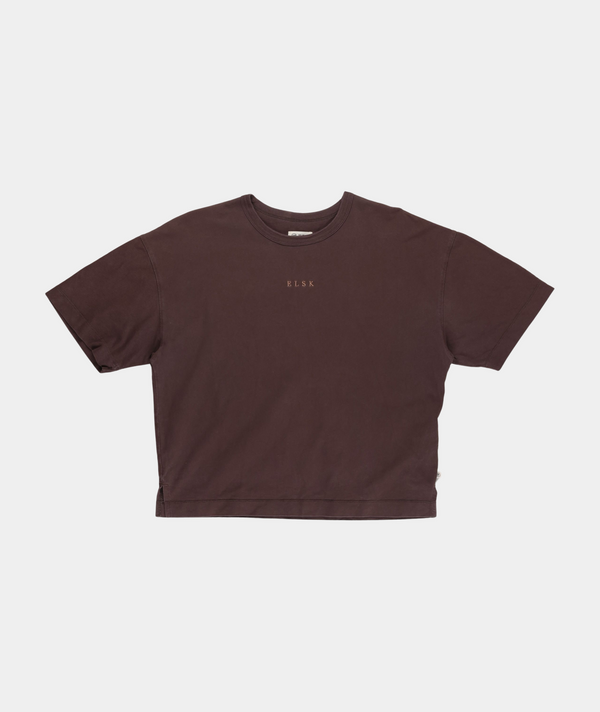 RE.ELSK 11066 | ELSK PURE EMB THILDA TUNG TEE | DARK OAK