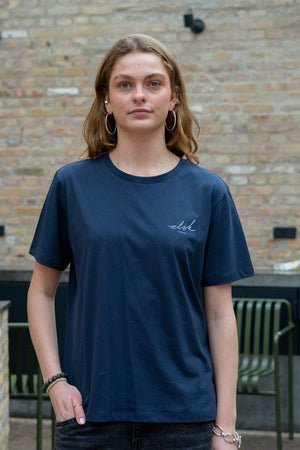 SIGNED BASIC WOMEN'S CLASSIC T-SHIRT