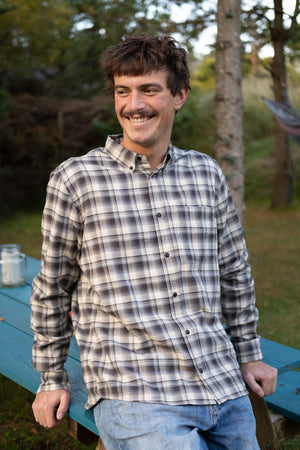 LIGHT FLANNEL MEN'S SHIRT