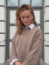 ROUNDNECK WOMEN'S RECYCLED WOOL KNIT