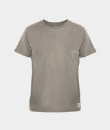 01018 | ELSK® ESSENTIAL POCKET BRUSHED T-SHIRT | SMOKEY OLIVE