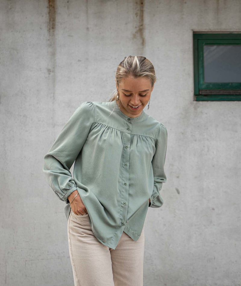 14002 | ELSK® VANG WOMEN'S SHIRT | DUSTY GREEN