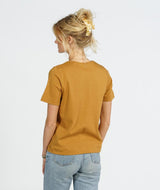 5435 | ELSK® CRANE LY WOMEN’S TEE | CURRY