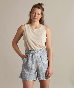 13017 | ELSK NORS WOMEN'S SHORTS I BLUE POPPIES
